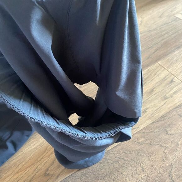 Lululemon Flat Front Relaxed Shorts - Picture 4 of 6